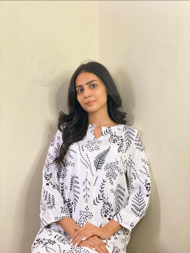 Petal Design 2-Piece Suit –