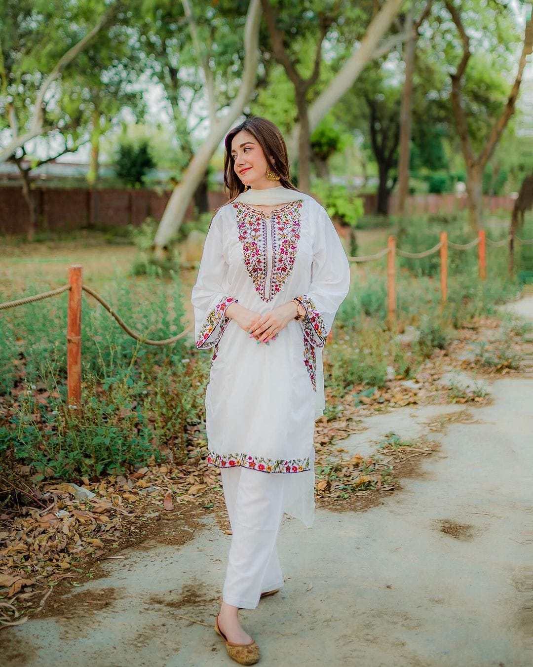 Pocket Sequence Embroidery 2-Piece Suit –