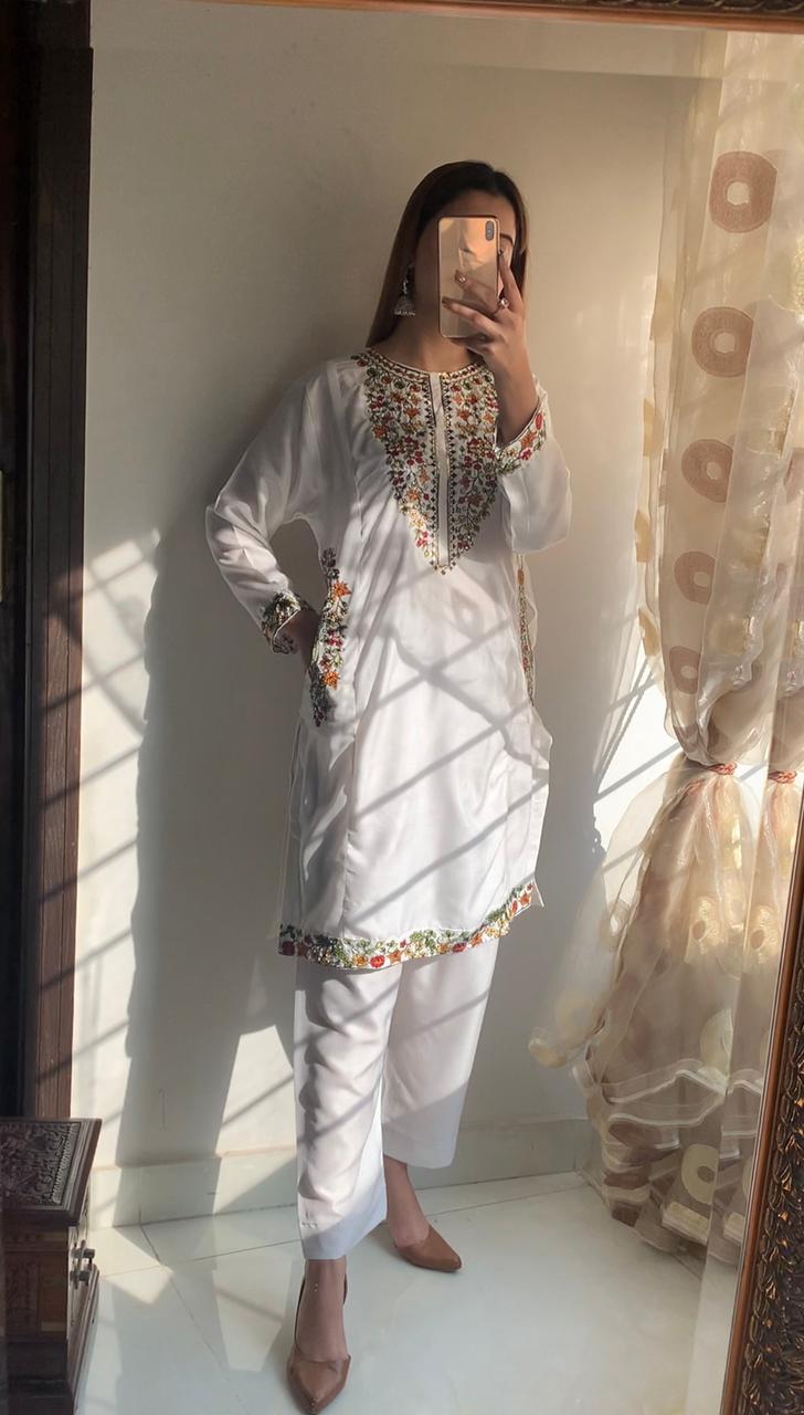Pocket Sequence Embroidery 2-Piece Suit –
