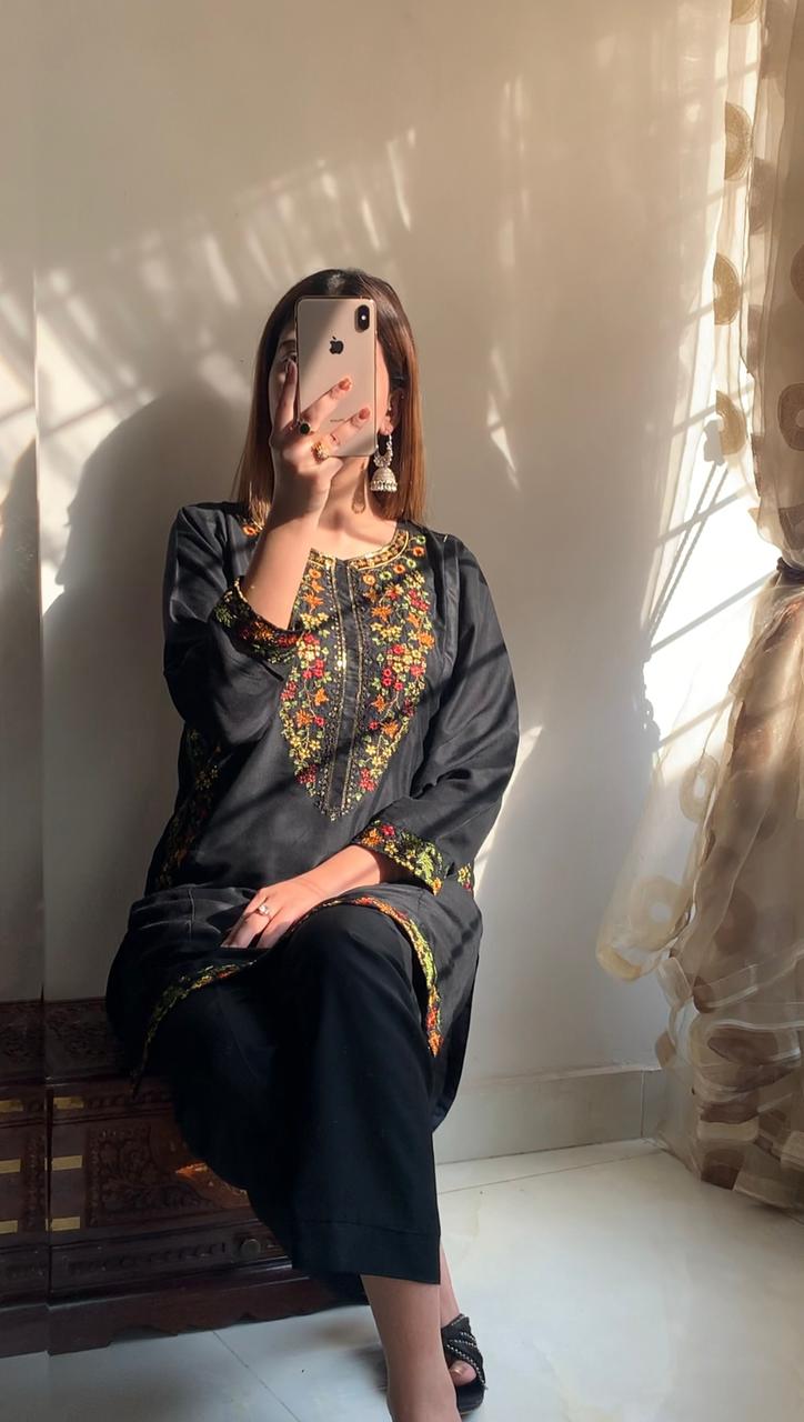 Pocket Sequence Embroidery 2-Piece Suit –