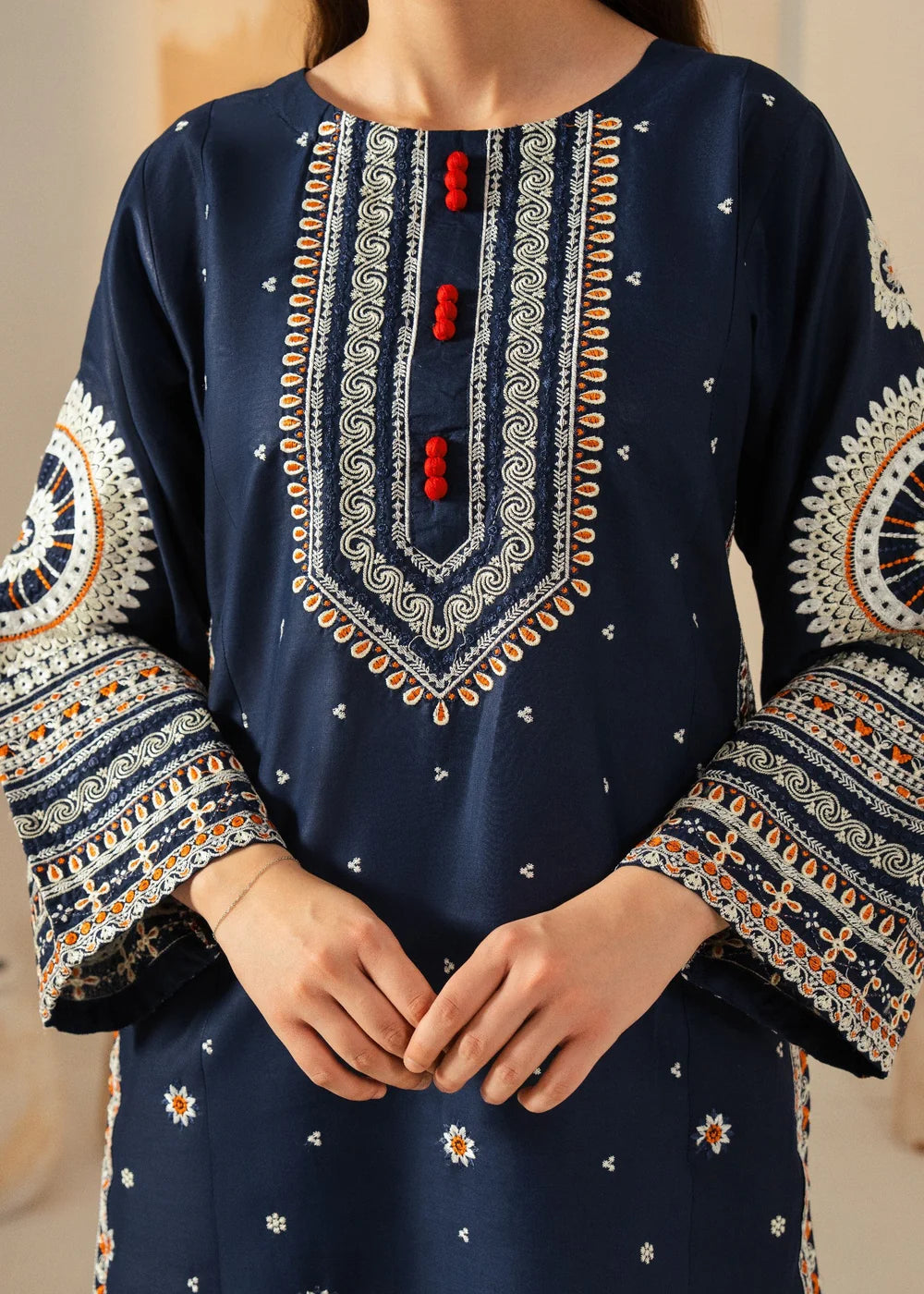 Roha Embroidered 3pc